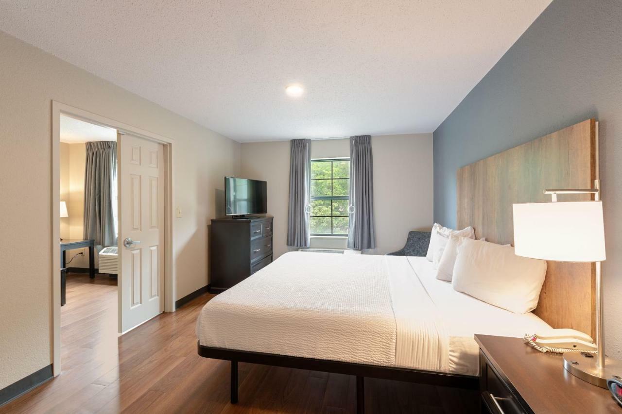 Hotel Extended America Premier - - Pineville - Pineville Matthews Rd. 3*